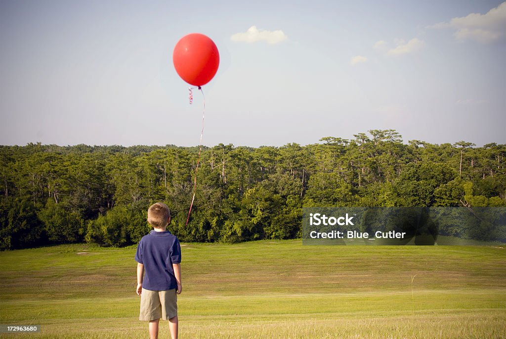 Seguir - Foto de stock de Niño libre de derechos