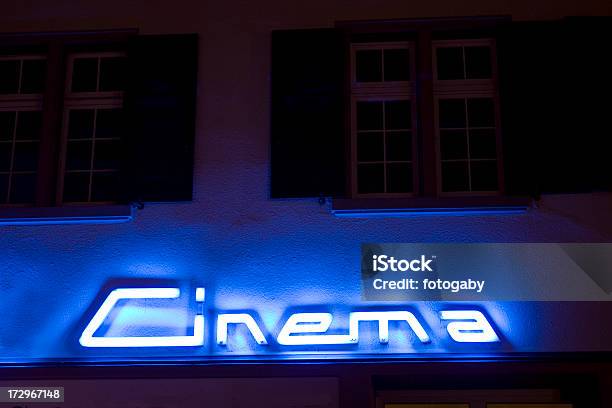 Foto de Cinema e mais fotos de stock de Arte, Cultura e Espetáculo - Arte, Cultura e Espetáculo, Azul, Cinema