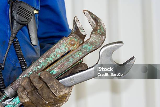 Handwerker Und Mechaniker Bei Der Arbeit Mit Seinem Tools Stockfoto und mehr Bilder von Rohrschlosser