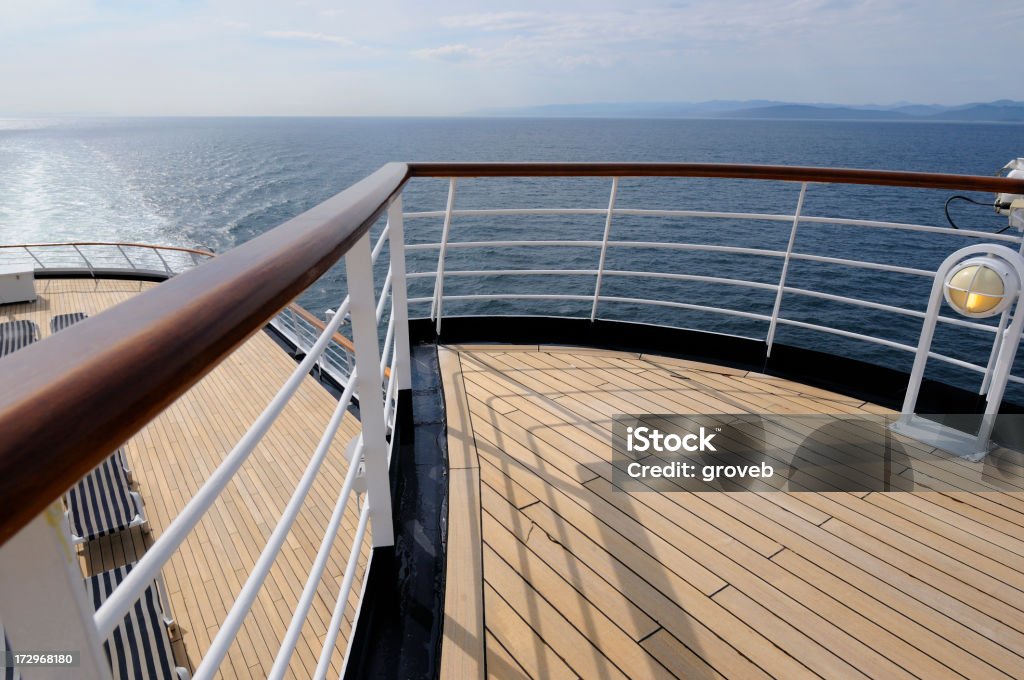 Barco baranda y la terraza. - Foto de stock de Cubierta libre de derechos