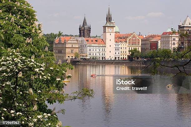 Wiosna Czas W Pradze Na Wełtawiewidok - zdjęcia stockowe i więcej obrazów Maj - Maj, Praga, Republika Czeska