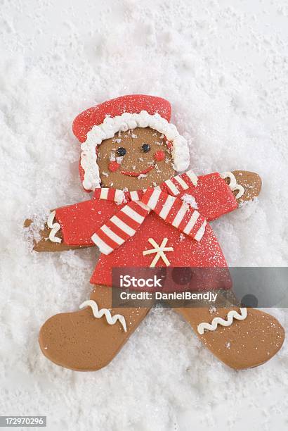 Foto de Enfeites De Natal e mais fotos de stock de Biscoito - Biscoito, Biscoito de Gengibre, Bola de Árvore de Natal