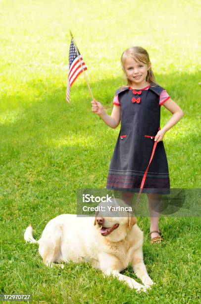 American Como Pastel De Manzana Foto de stock y más banco de imágenes de Cuatro de julio - Cuatro de julio, Perro, 4-5 años