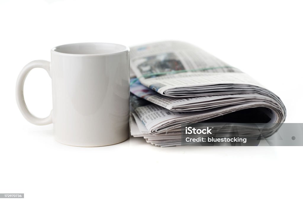 Tageszeitung und Kaffee Tasse - Lizenzfrei Zeitung Stock-Foto