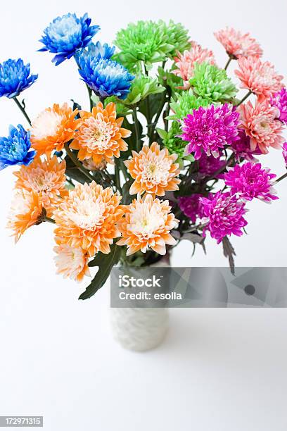 Serie Crisantemo Tintada Foto de stock y más banco de imágenes de Azul - Azul, Belleza de la naturaleza, Coloreado a mano