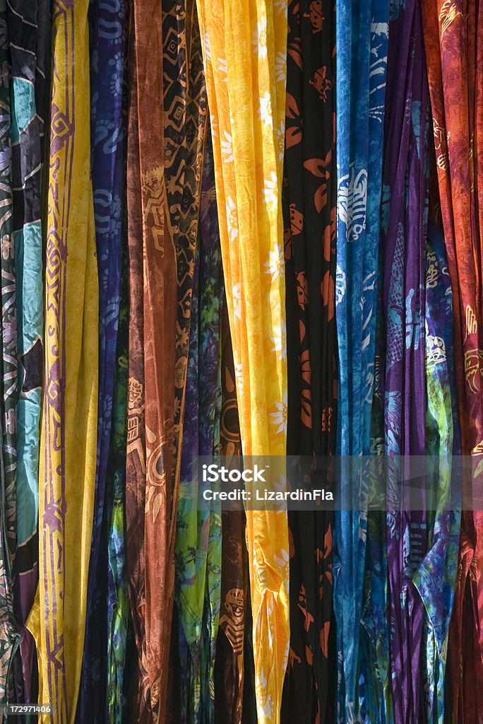 Colorido batik vestidos - Foto de stock de Abstrato royalty-free