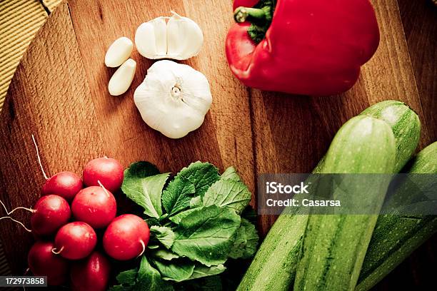 Verduras Foto de stock y más banco de imágenes de Ajo - Ajo, Alimento, Calabacín
