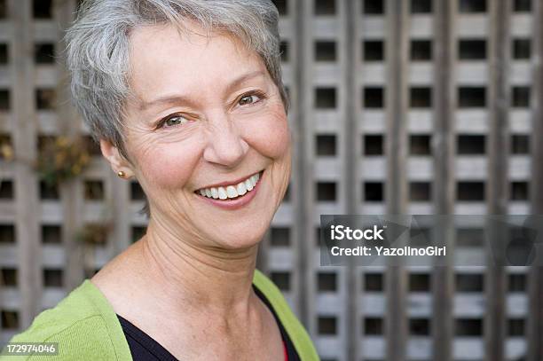 건강한 여자 60 60-69세에 대한 스톡 사진 및 기타 이미지 - 60-69세, 미소, 인물 사진