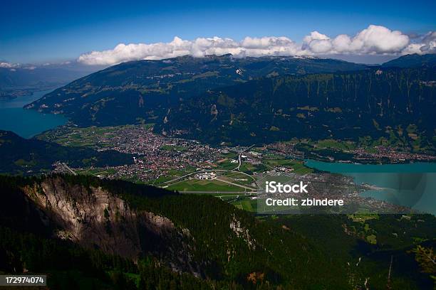 Интерлакен — стоковые фотографии и другие картинки 2000-2009 - 2000-2009, Jungfrau Region, Lake Thun