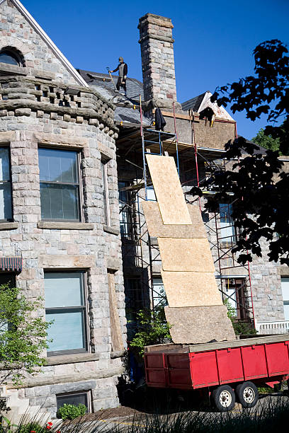 istock Re-roofing a House 172974755