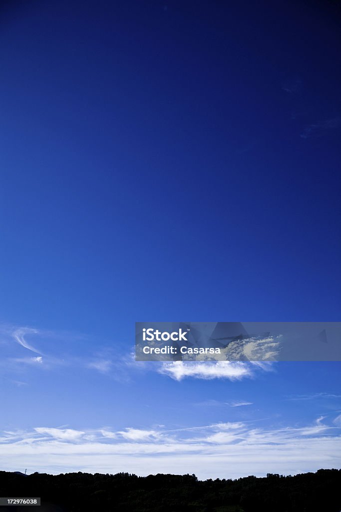 Naturalny niebieski niebo gradient - Zbiór zdjęć royalty-free (Bezchmurne niebo)