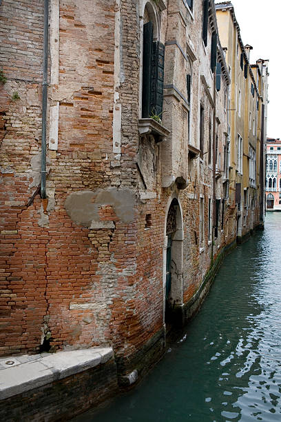 istock Narrow Canal in Venice Italy 172976149