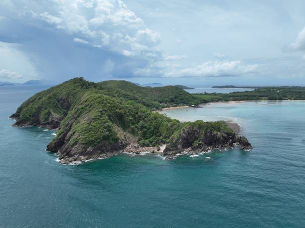istock KOH CHANG amazing FULL ISLAND Tour 1729802610