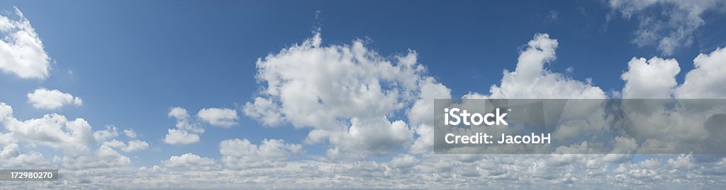 Nuages et ciel avec vue panoramique - Photo de Blanc libre de droits
