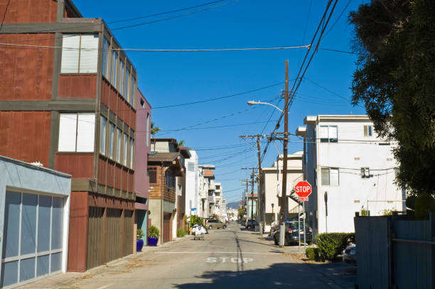 istock California street and homes 172980832