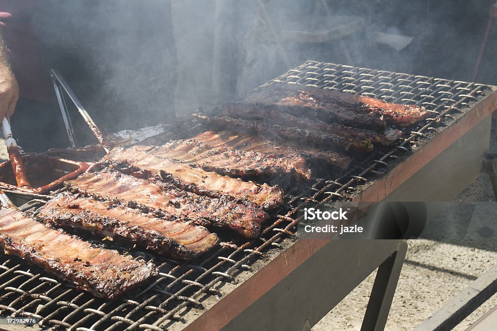 Barbecue costolette - Foto stock royalty-free di Alla griglia