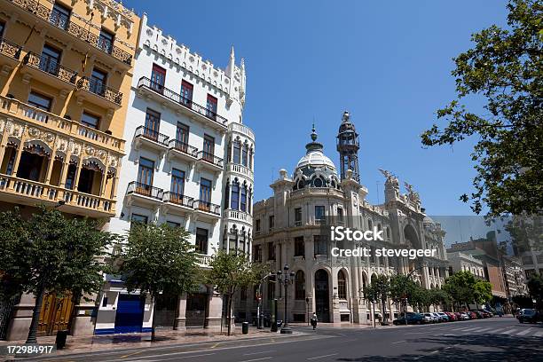 Centrum Miasta Valencia - zdjęcia stockowe i więcej obrazów Architektura - Architektura, Balkon, Bezchmurne niebo