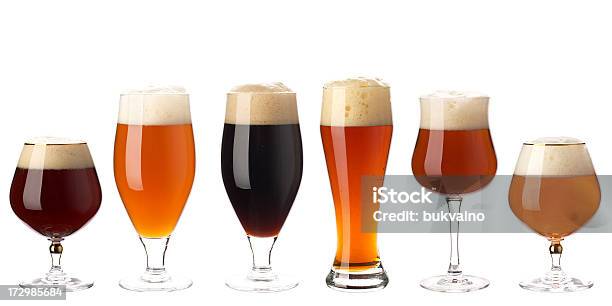 Piwo Na Białym Tle - zdjęcia stockowe i więcej obrazów Szklanka do piwa - Szklanka do piwa, Alkohol - napój, Alkohol wysokoprocentowy