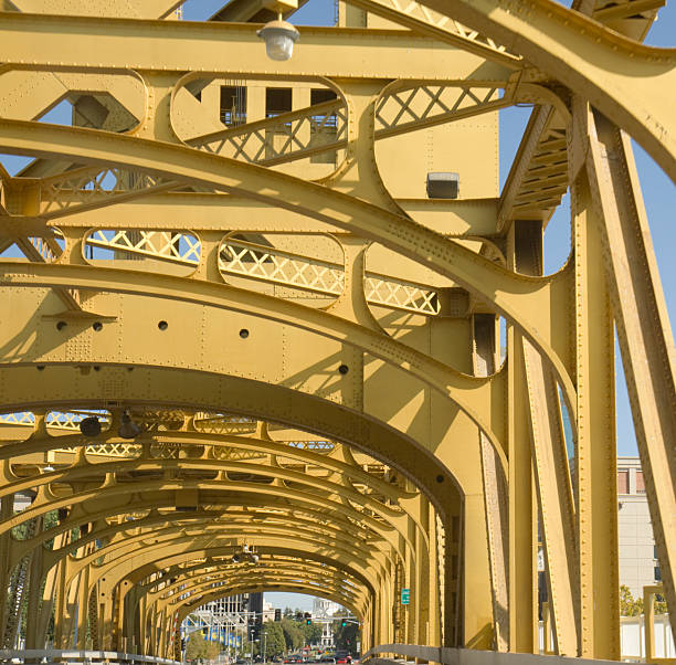 istock Tower Bridge, Sacramento, California 172985940