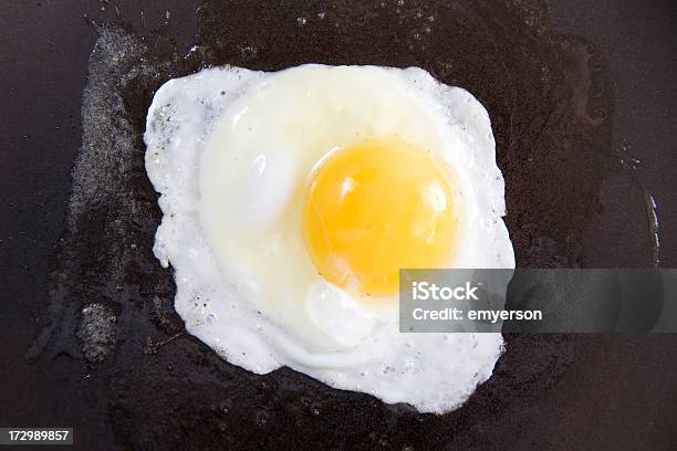 Foto de Ovo Frito e mais fotos de stock de Café da manhã - Café da manhã, Clara de ovo, Comida