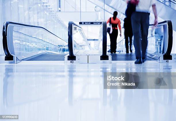 I Viaggiatori - Fotografie stock e altre immagini di Aeroporto - Aeroporto, Affari, Alluminio