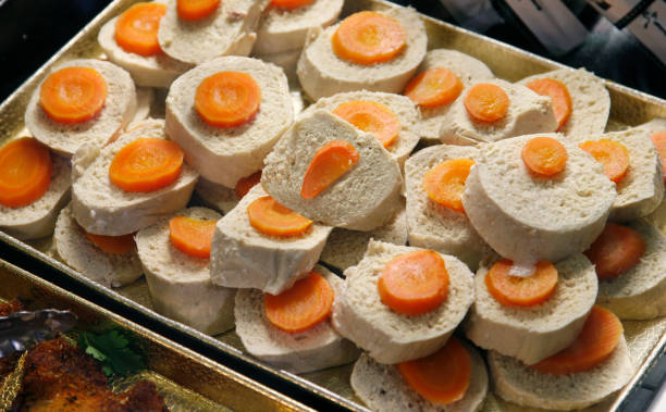 Gefilte fish Tray of gefilte fish at the take-out store. Pikefish stock pictures, royalty-free photos & images