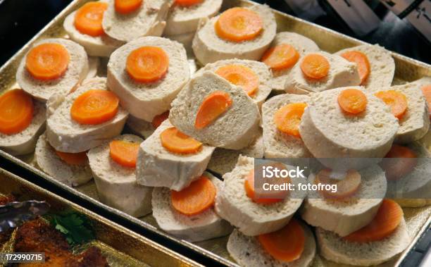 Gefilte Рыба — стоковые фотографии и другие картинки Фаршированная рыба - Фаршированная рыба, Песах, Аборигенная культура