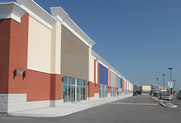 istock Modern Strip Mall Store Building 172991034