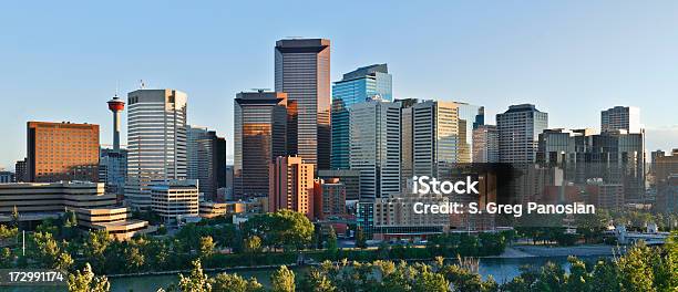 Horizonte De Calgary Foto de stock y más banco de imágenes de Aire libre - Aire libre, Alberta, América del norte