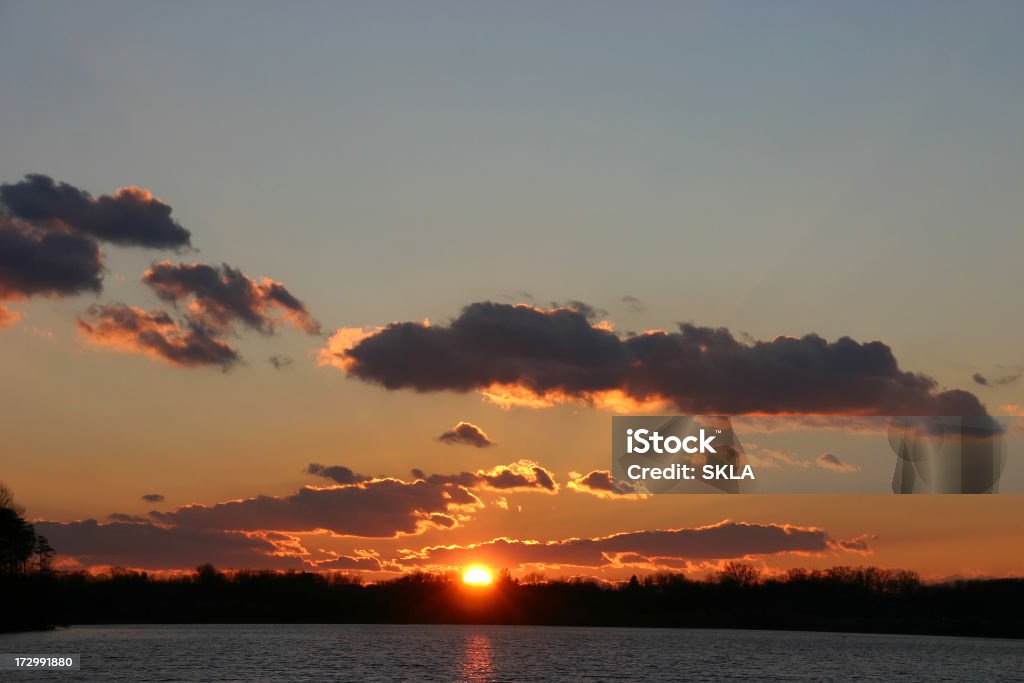 湖の夕日 - Horizonのロイヤリティフリーストックフォト