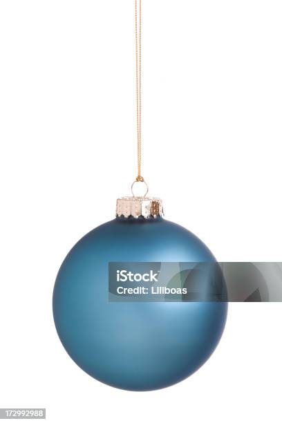 Foto de Bola De Natal Isolado Xxl e mais fotos de stock de Azul - Azul, Bola de Árvore de Natal, Branco