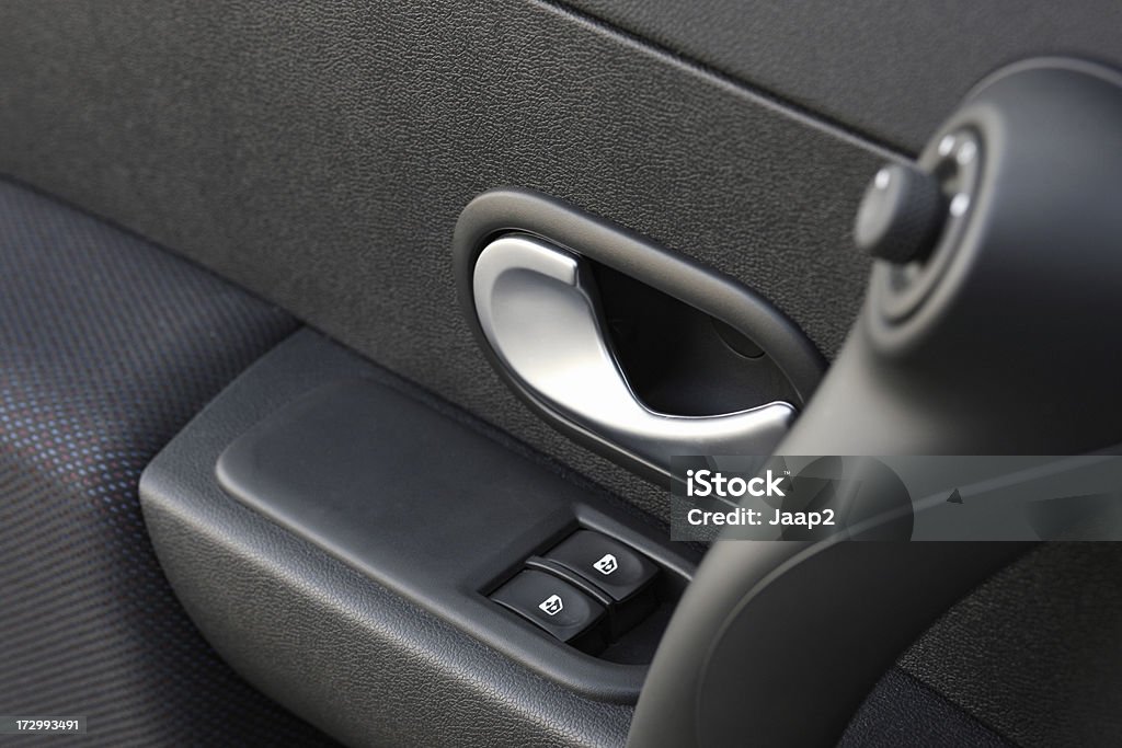 À l'intérieur d'une voiture porte (XL - Photo de Blanc libre de droits