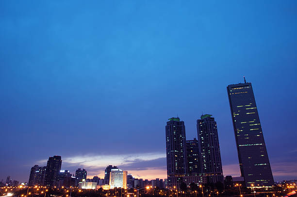 istock Night view of Seoul 172993619
