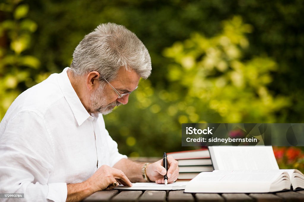 Arbeiten im Garten - Lizenzfrei 60-69 Jahre Stock-Foto