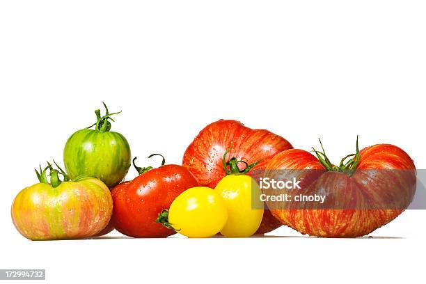 Selecção De Tomate - Fotografias de stock e mais imagens de Tomate Heirloom - Tomate Heirloom, Fundo Branco, Fila - Arranjo