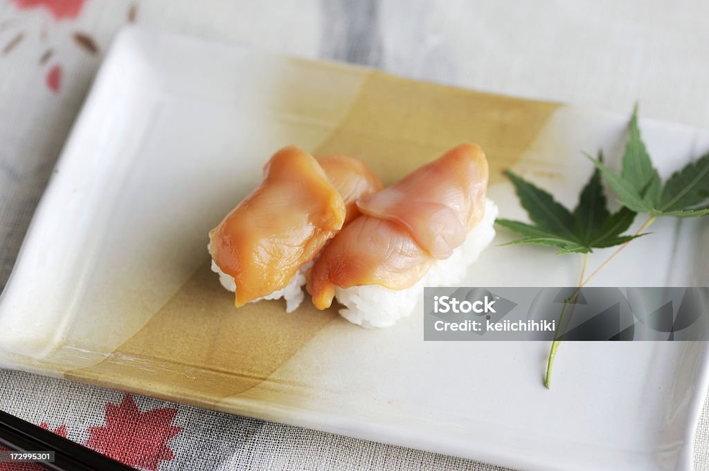 Concha de mar de sushi - Foto de stock de Akagai libre de derechos