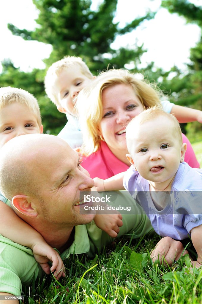 Somos una familia. - Foto de stock de 2-3 años libre de derechos