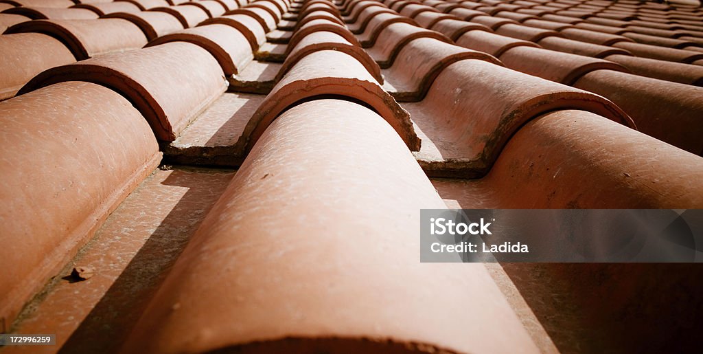 Tegole di tetti - Foto stock royalty-free di Architettura