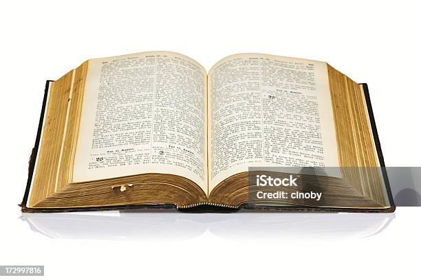 Livro Antigo Ii - Fotografias de stock e mais imagens de Bíblia - Bíblia, Aberto, Abrir