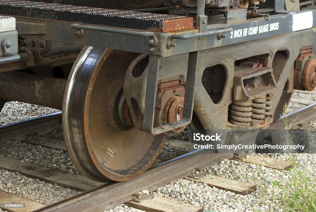 Ruote ferroviarie di un noleggio. - Foto stock royalty-free di Acciaio