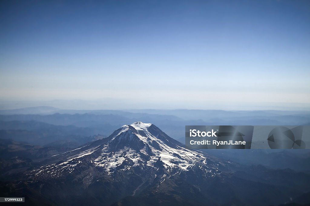 レニーア山 Aeriel の眺め - Horizonのロイヤリティフリーストックフォト