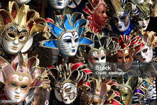 Venetian Máscaras No Visor - Fotografias de stock e mais imagens de Baile noturno - Baile noturno, Máscara - Vestir-se, Mistério