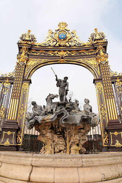 istock gate and well on Place Stanislaus in Nancy (France) 173000550