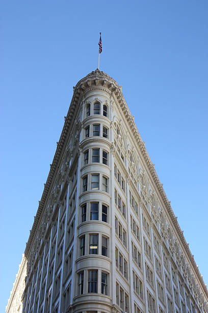 istock corner building in San Francisco 173001240