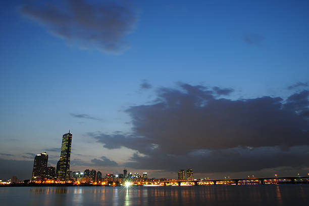 istock Night view of Seoul 173001272