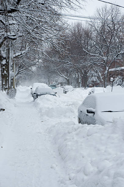 istock Street in winter 173001511