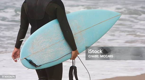 Surfzeit Stockfoto und mehr Bilder von Surfen - Surfen, Brandung, Malibu