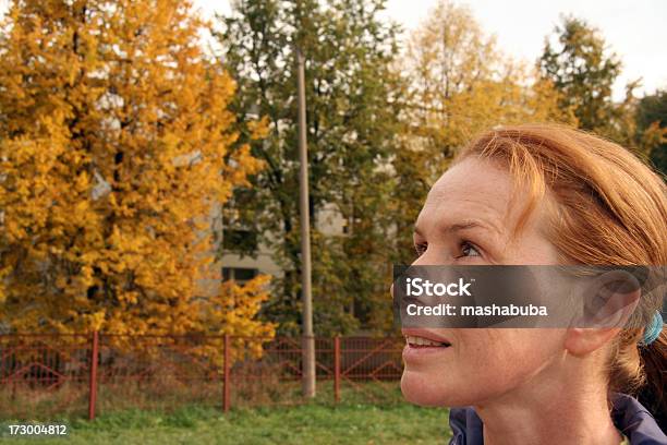 Foto de Outono Retrato e mais fotos de stock de 40-44 anos - 40-44 anos, 45-49 anos, Adulto