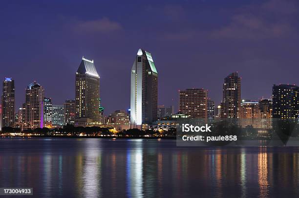 Skyline De San Diego - Fotografias de stock e mais imagens de Anoitecer - Anoitecer, Ao Ar Livre, Apartamento