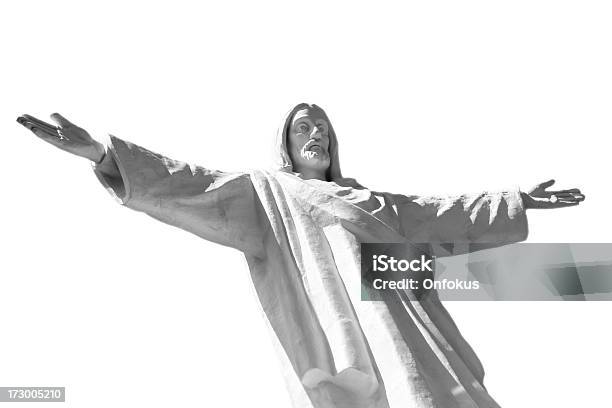 Gesù Cristo La Statua Isolato Su Sfondo Bianco - Fotografie stock e altre immagini di Gesù Cristo - Gesù Cristo, Cristo Redentore, Sfondo bianco
